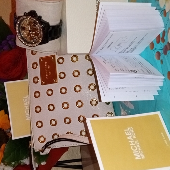 FABULOUS MICHAEL KORS ROSEGOLD SUPER BLING & GUN METAL LARGE WATCH W MK WRISTLET - Picture 7 of 7